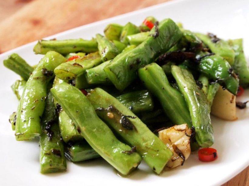 蒜頭豆角炒橄欖菜