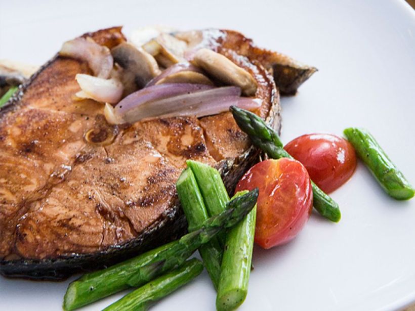 照燒三文魚配時蔬