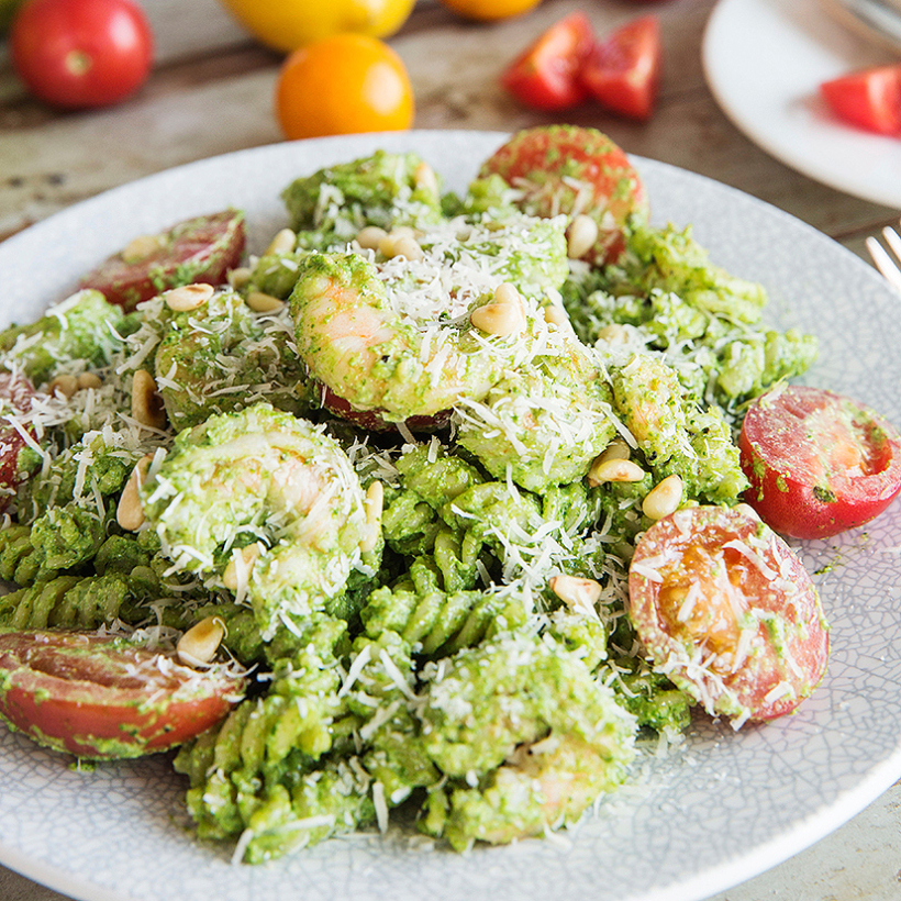 菠菜醬螺絲粉大蝦沙律